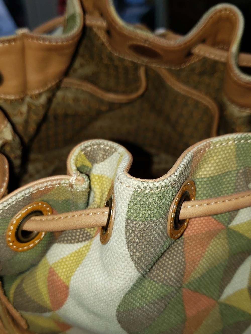 💘🖤💘 HAYDEN HARNETT MULTICOLOR GEOMETRIC PRINT TAN LEATHER HOBO BUCKET BAG - Picture 11 of 15